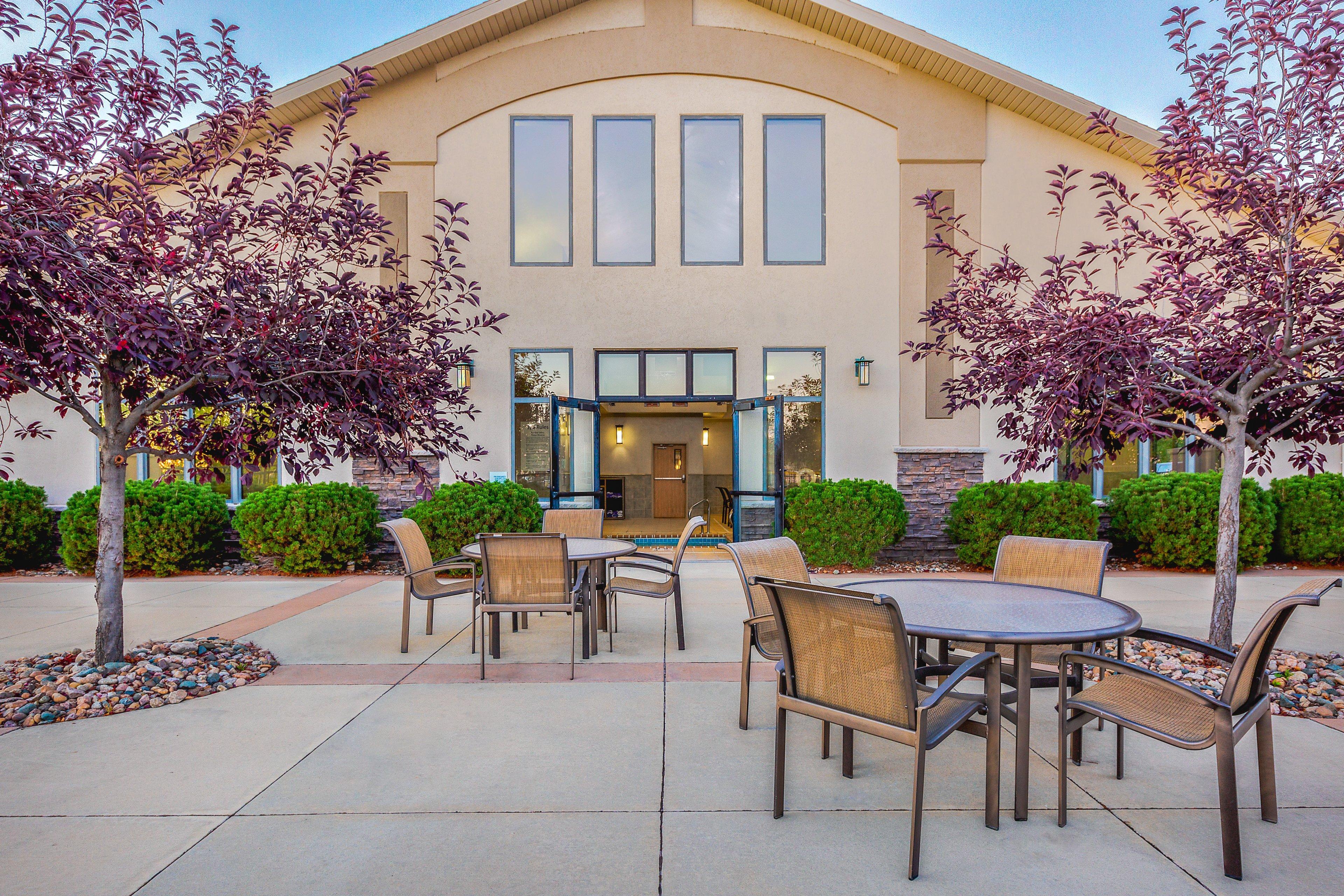 Holiday Inn Express Hotel & Suites Gillette By Ihg Bagian luar foto