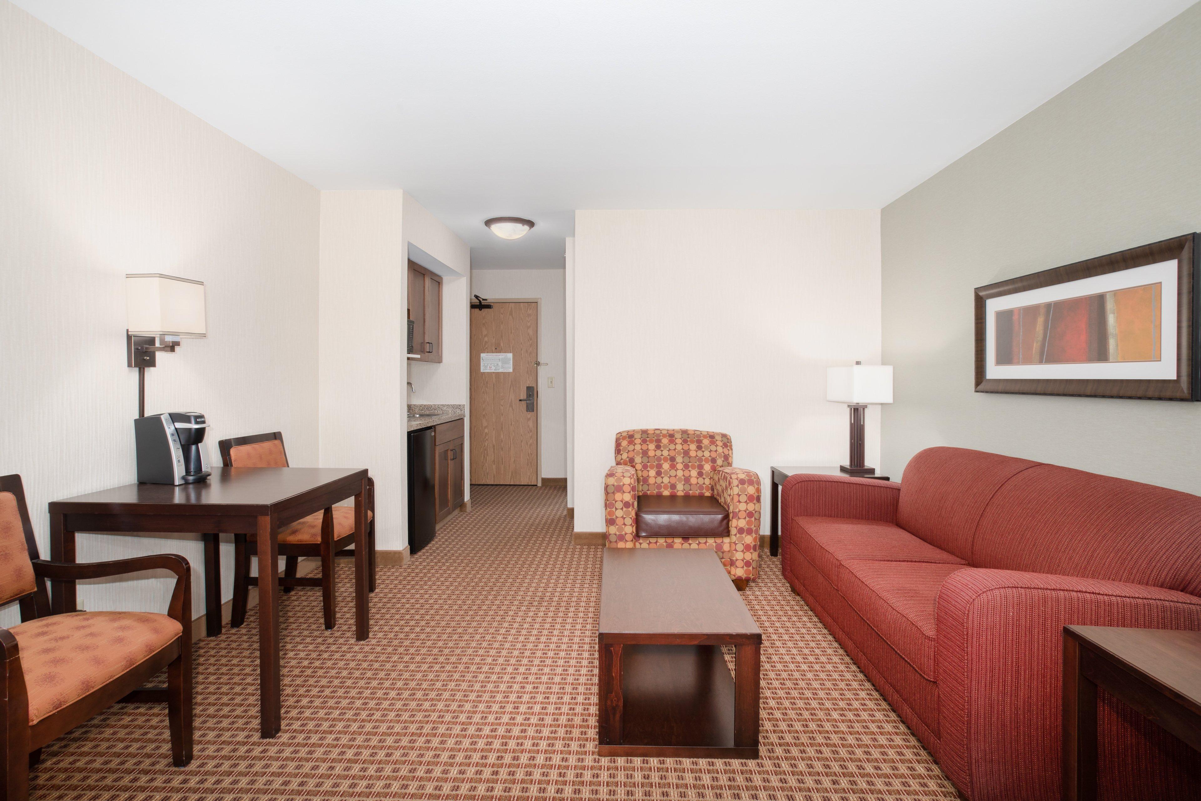 Holiday Inn Express Hotel & Suites Gillette By Ihg Bagian luar foto