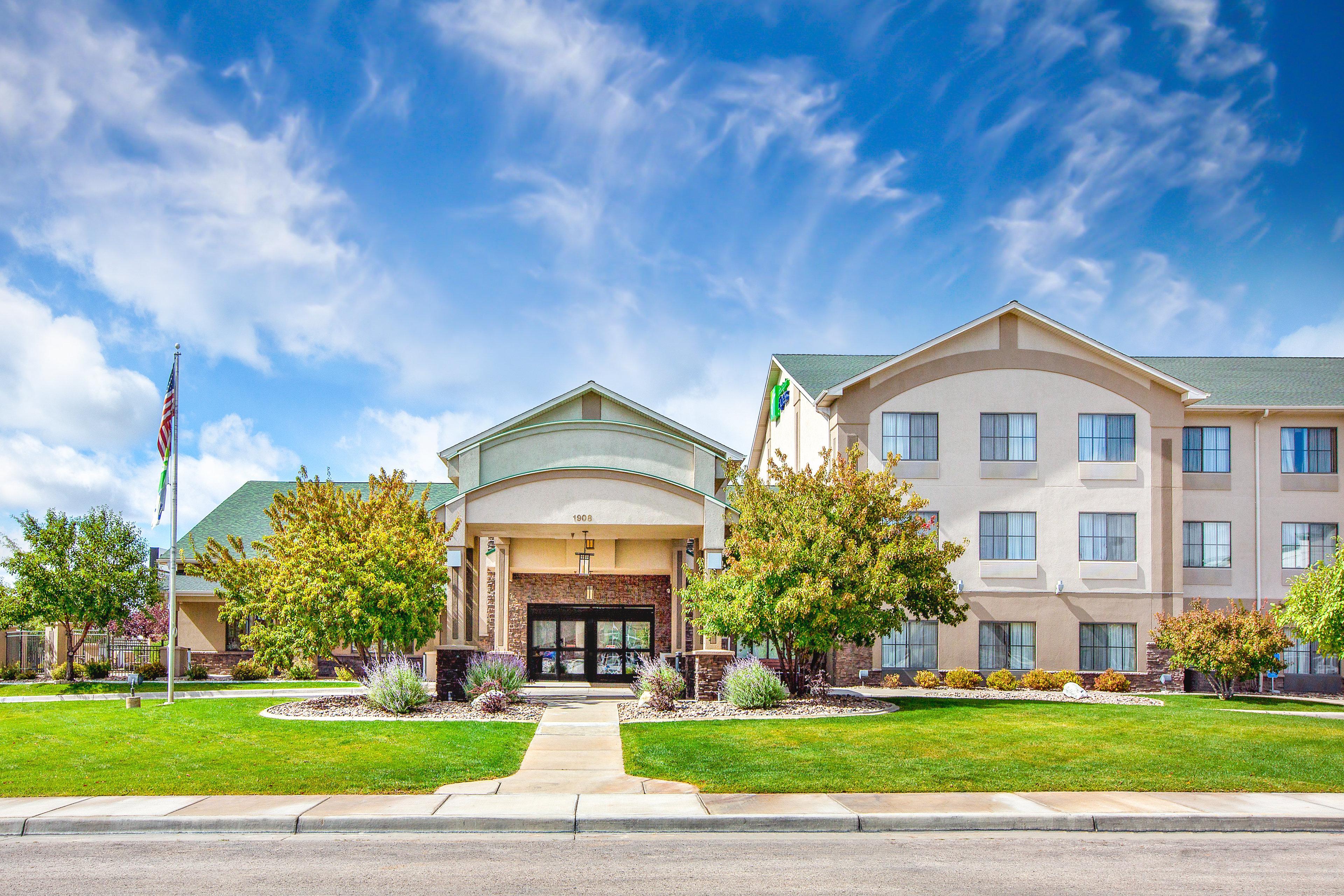 Holiday Inn Express Hotel & Suites Gillette By Ihg Bagian luar foto