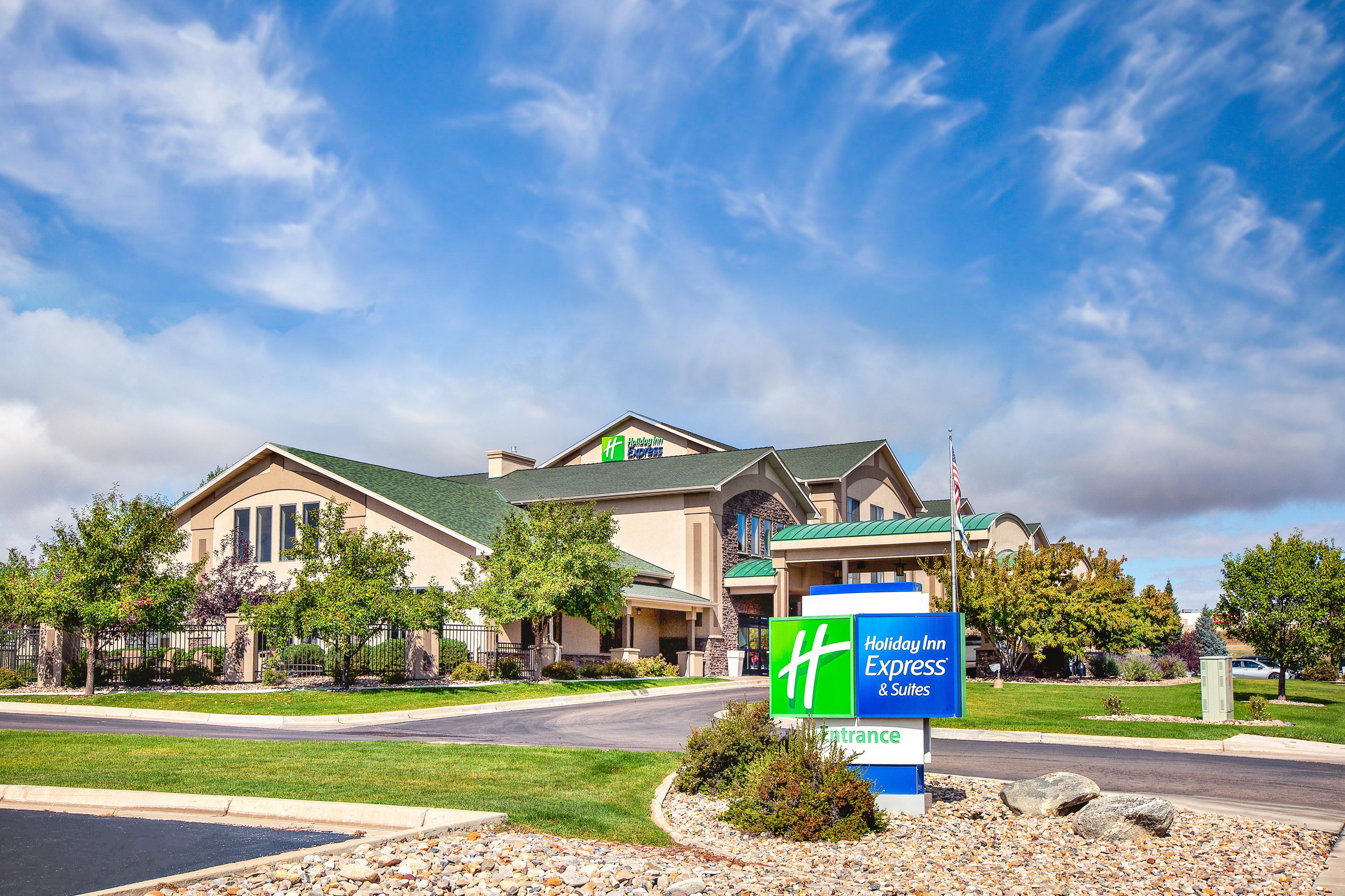 Holiday Inn Express Hotel & Suites Gillette By Ihg Bagian luar foto