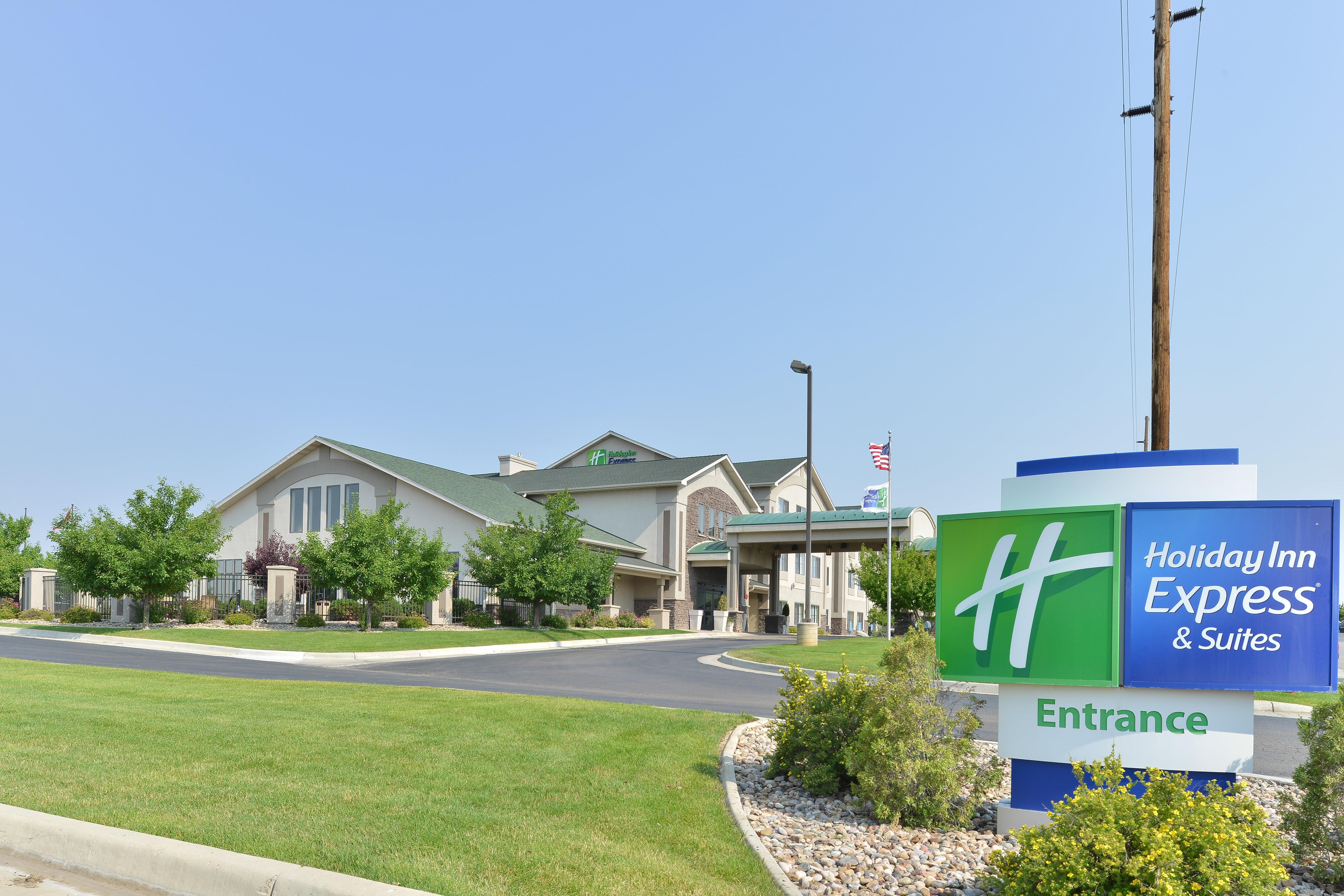 Holiday Inn Express Hotel & Suites Gillette By Ihg Bagian luar foto