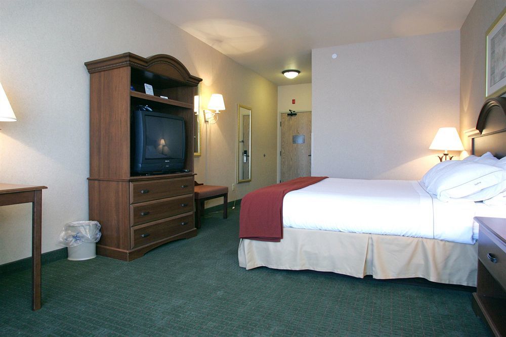 Holiday Inn Express Hotel & Suites Gillette By Ihg Bagian luar foto