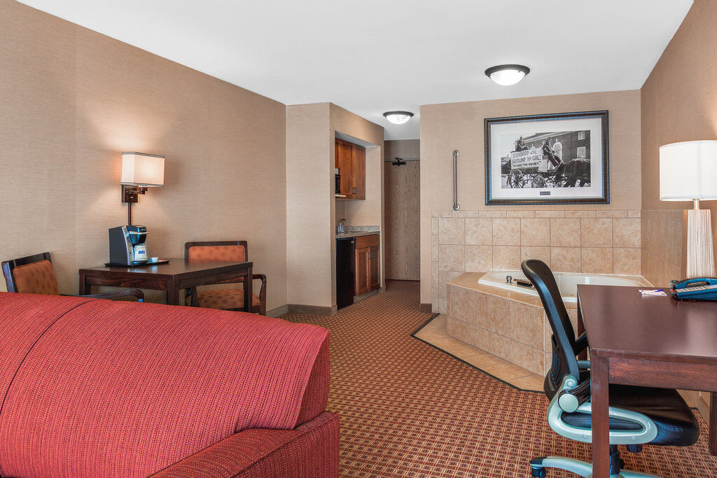 Holiday Inn Express Hotel & Suites Gillette By Ihg Bagian luar foto