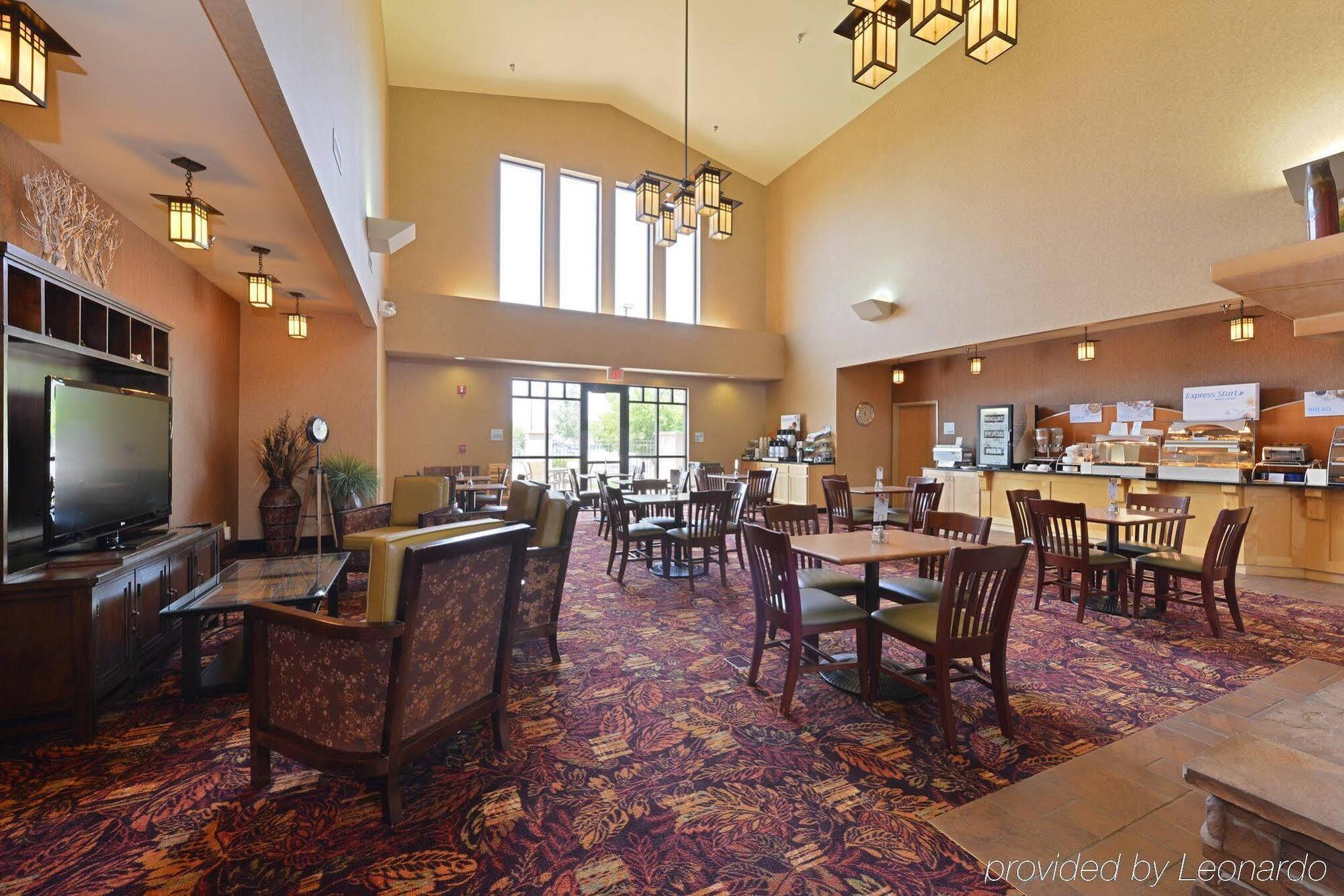 Holiday Inn Express Hotel & Suites Gillette By Ihg Bagian luar foto